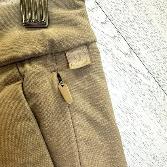 Lululemon Commission Pant Slim ABC Mens Size 28 Tofino Sand Khaki 31" Inseam - Picture 3 of 6